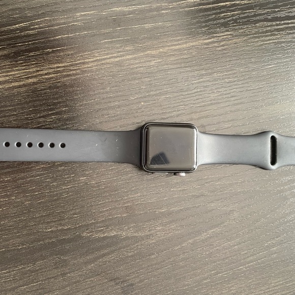 Apple Watch Series 3 - 38 MM case w/ band & charging chord included - Picture 1 of 4